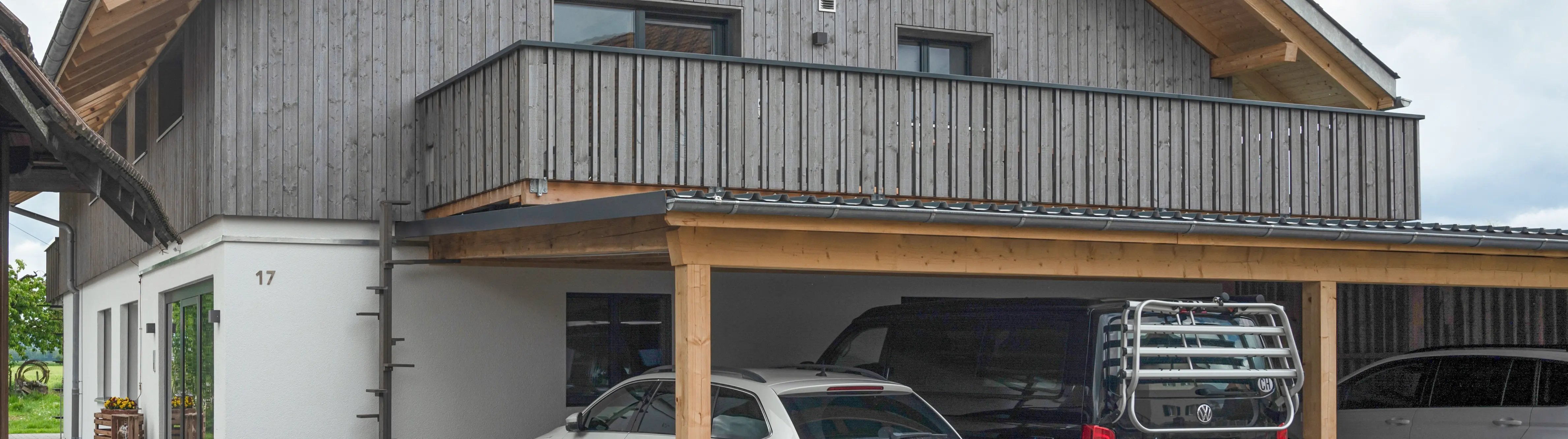 Holz-Carport als Hauserweiterung