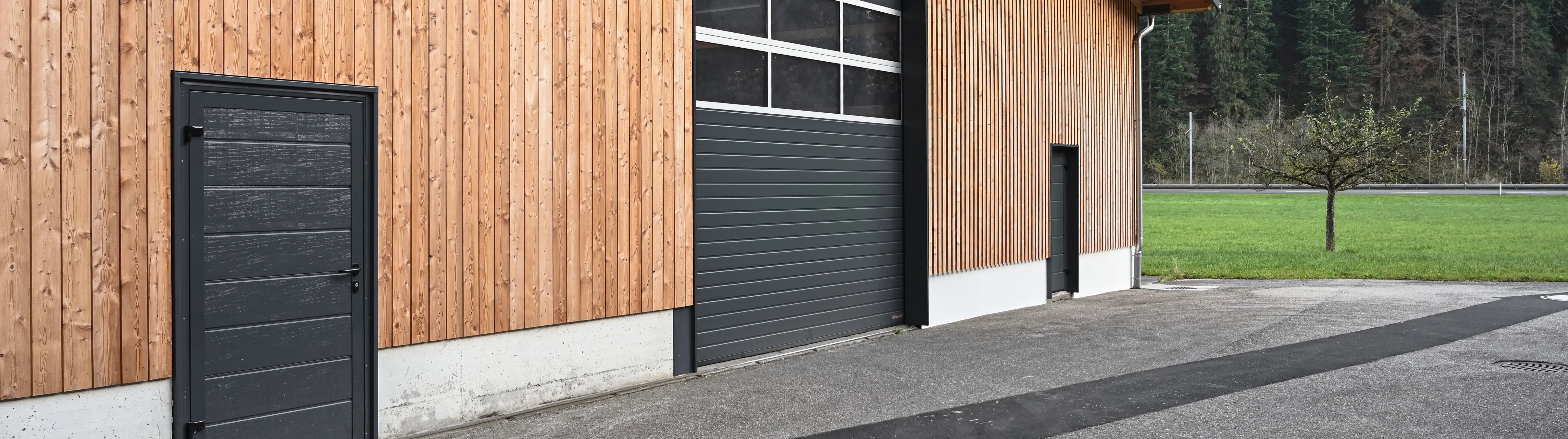 3550_2024_104557_2211900213_ (16)_Garage_Nebentüren