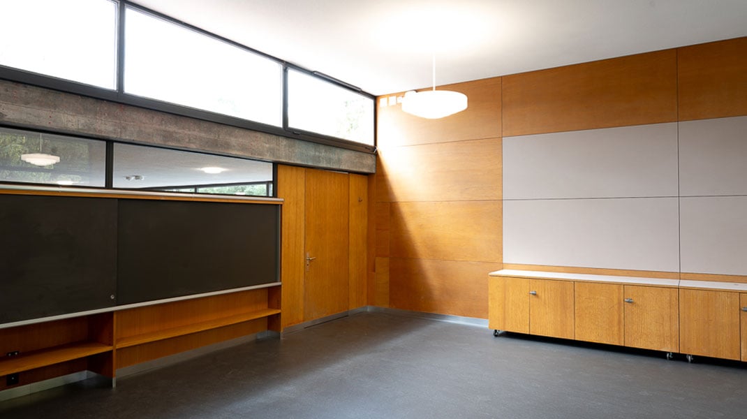 Restaurierung Schulhaus Wildbach Holzbau GLB Seeland