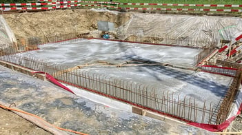 Kellerbau mit bereits folienabgedichtetem Beton
