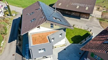 Neubau Zweifamilienhaus mit Fokus auf Funktionalität und Nachhaltigkeit