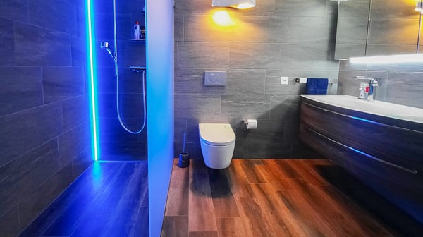 Licht_in_Dusche_Bad