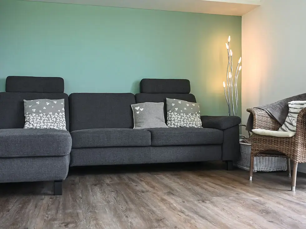 Sanierung Wohn-, Esszimmer und Küche