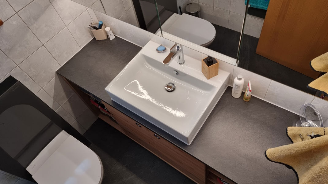 Badumbau mit Unikat Badmöbel aus der eigenen Fabrikation