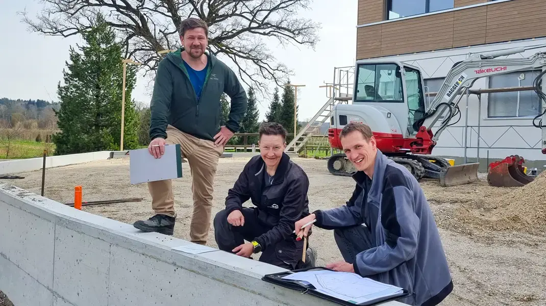 Doris Fankhauser mit einigen Teammitgliedern